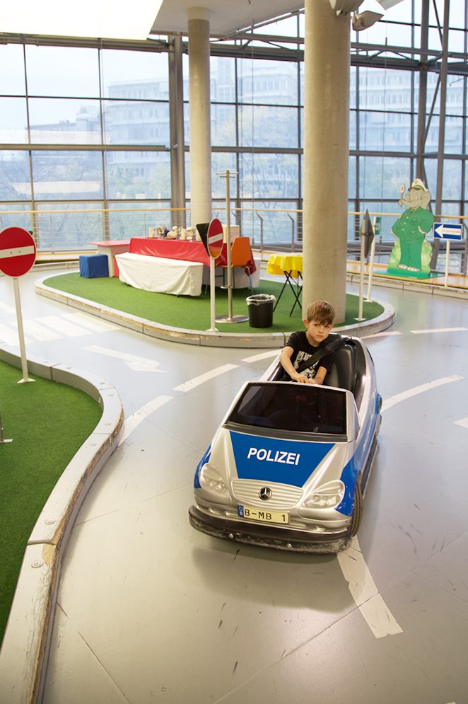 YEAH! Wir haben ein Buch geschrieben: 111 Orte für Kinder in Berlin ...